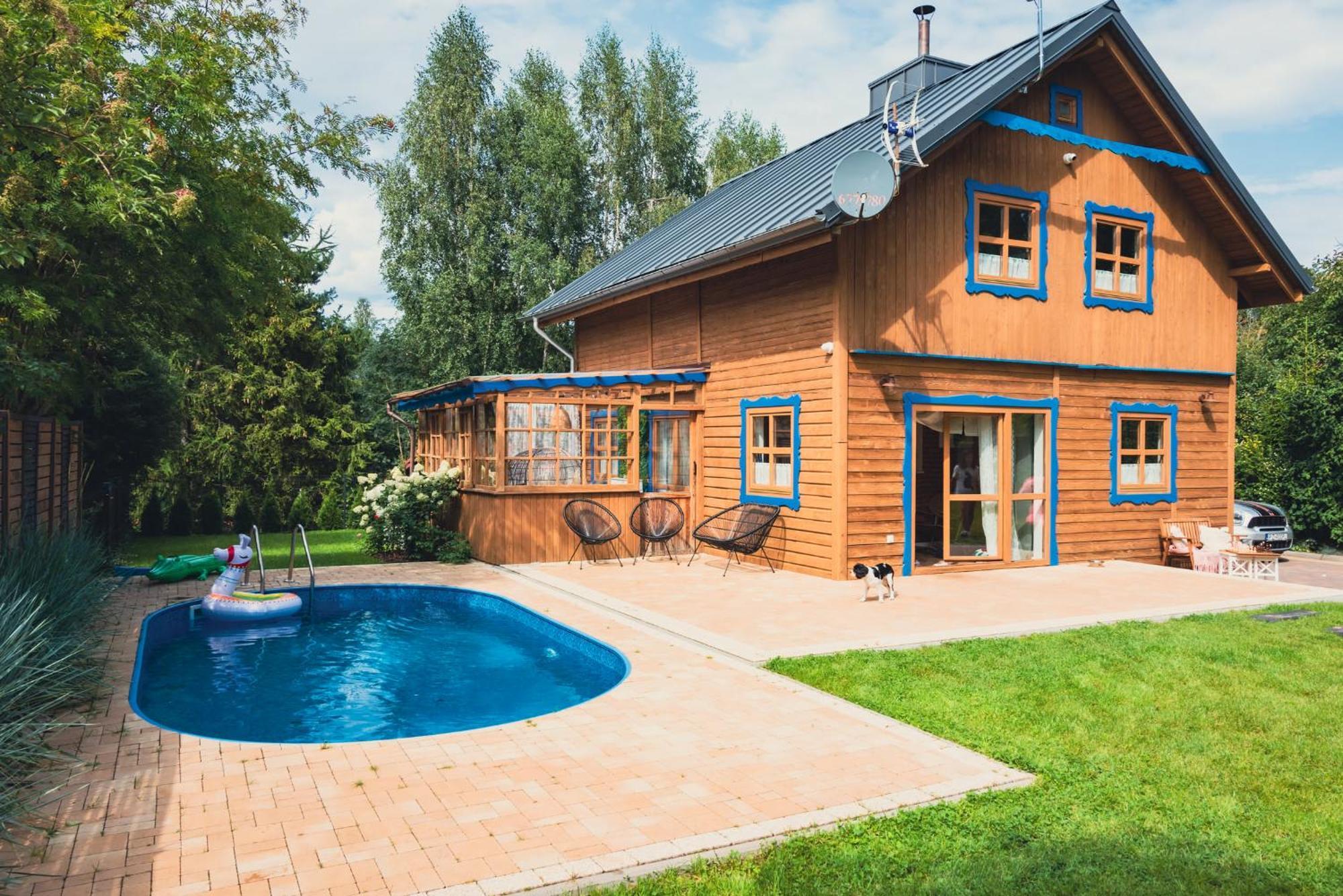 Przystanek Jeziorna 49 Vila Perlino Exterior foto